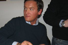 ingrandisci foto