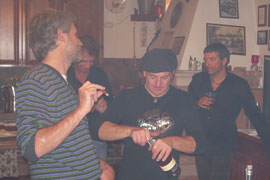 ingrandisci